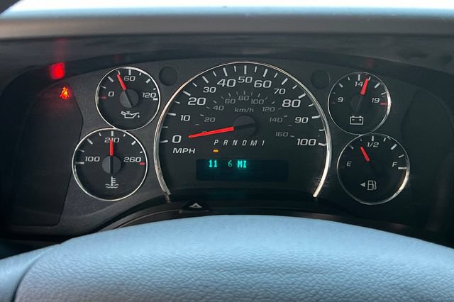 Used 2025 Chevrolet Express 2500 w/ Driver Convenience Package RWD image 31