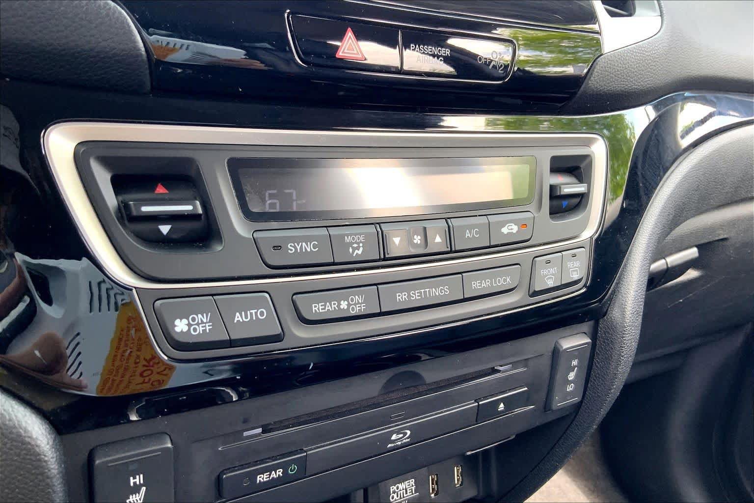Used 2017 Honda Pilot Touring image 31