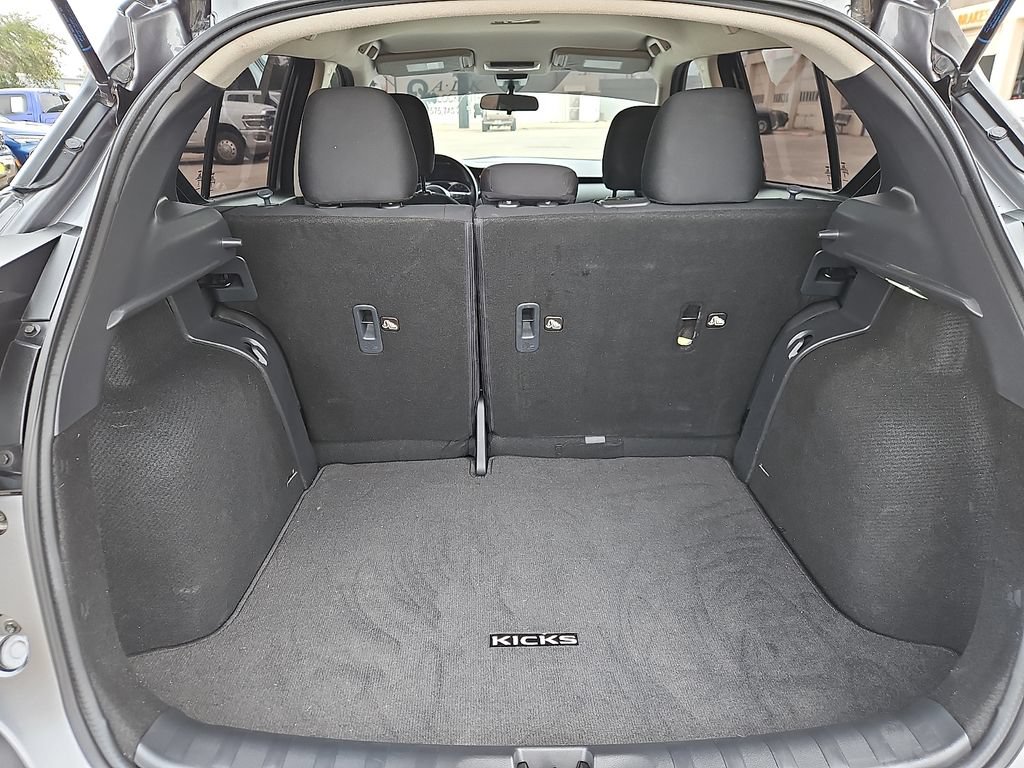 Used 2024 Nissan Kicks S FWD image 10