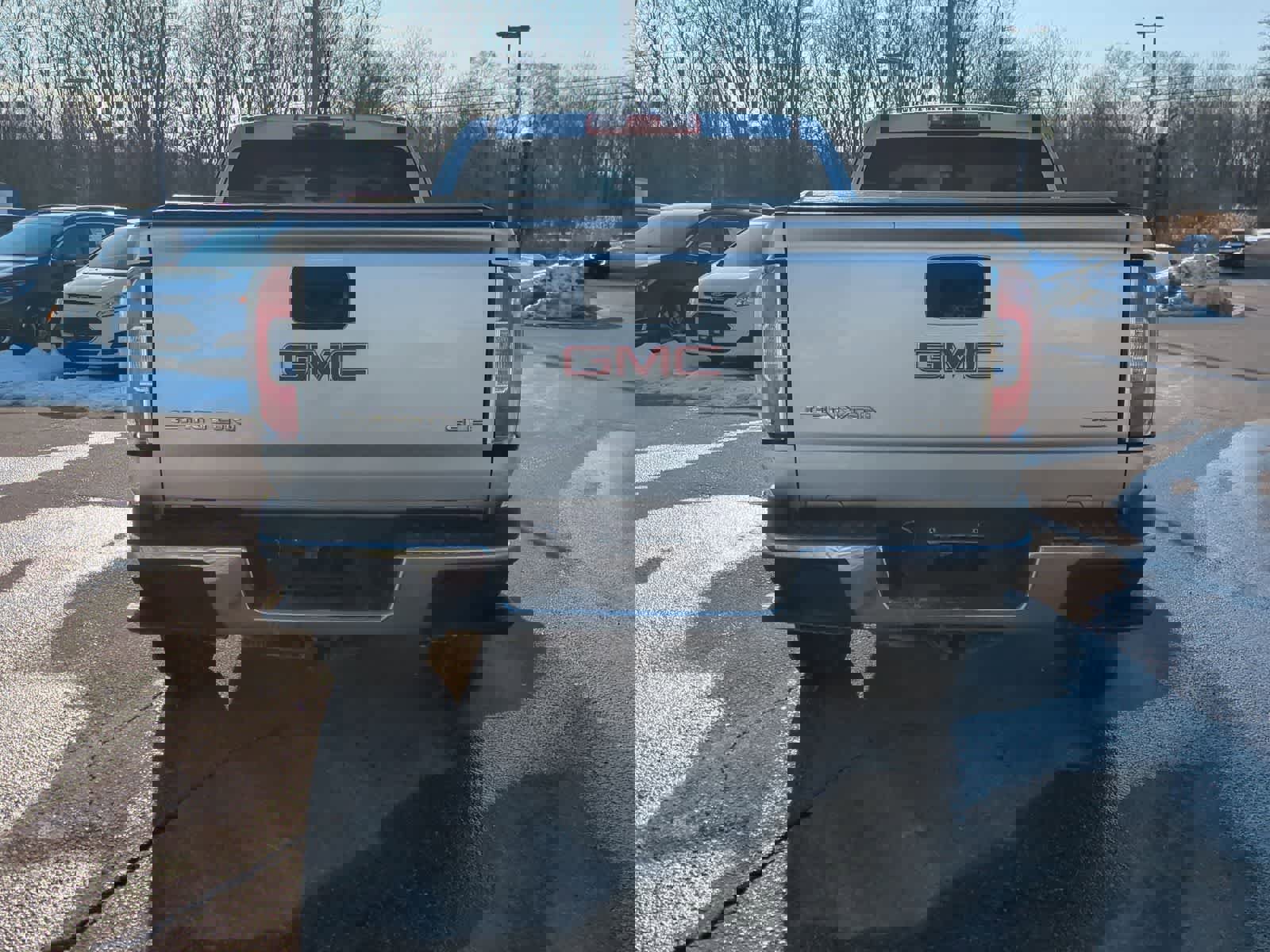 Used 2015 GMC Canyon SLE image 7