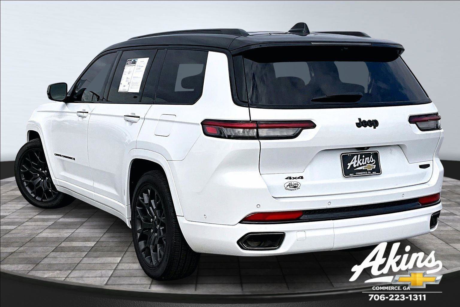 Used 2023 Jeep Grand Cherokee L Summit image 4