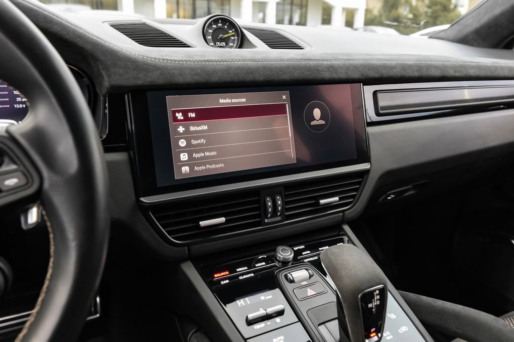 Used 2023 Porsche Cayenne Turbo GT image 26