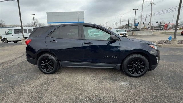 Used 2020 Chevrolet Equinox LS w/ LS Convenience Package image 9