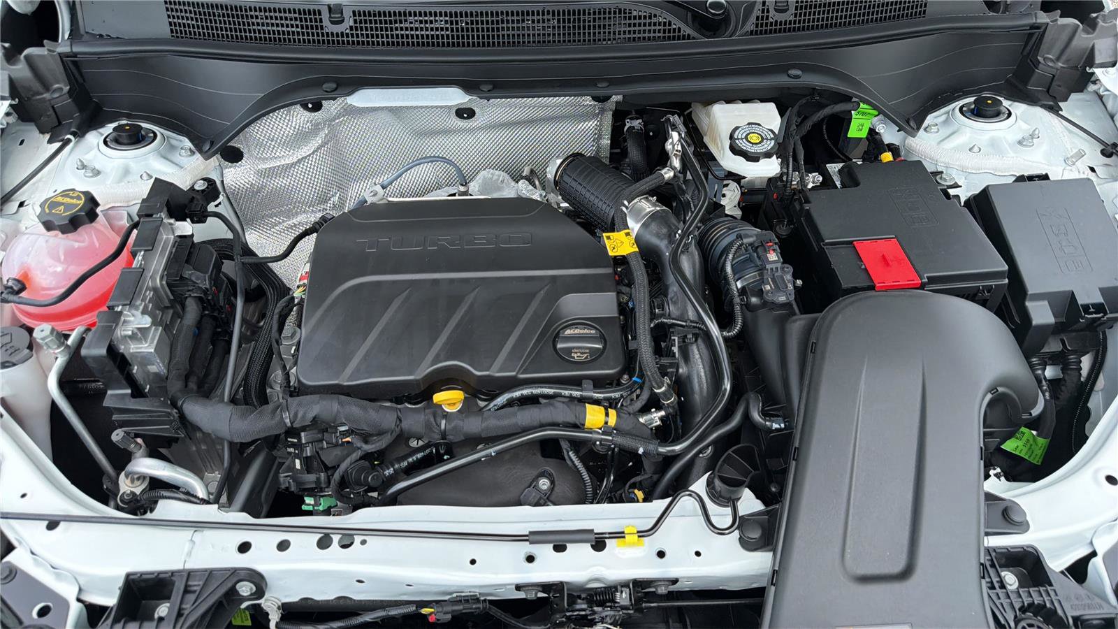 New 2026 Buick Envista Sport Touring FWD image 25