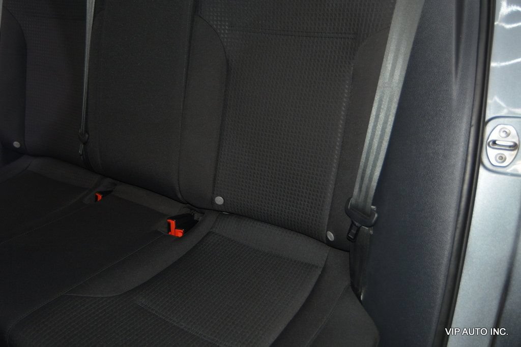 Used 2015 Volkswagen Jetta SE FWD image 29