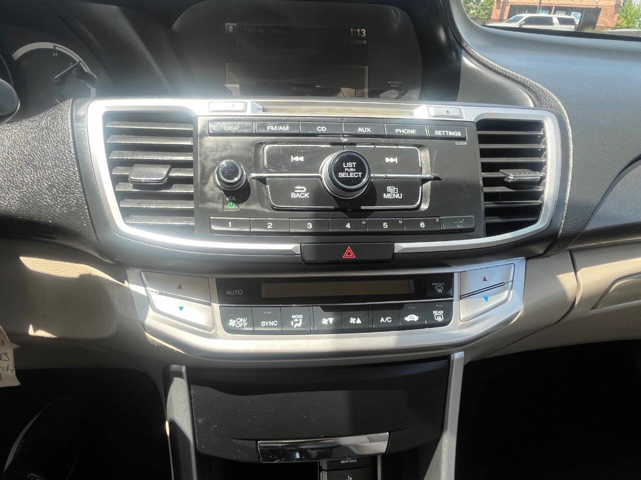 Used 2013 Honda Accord LX image 23