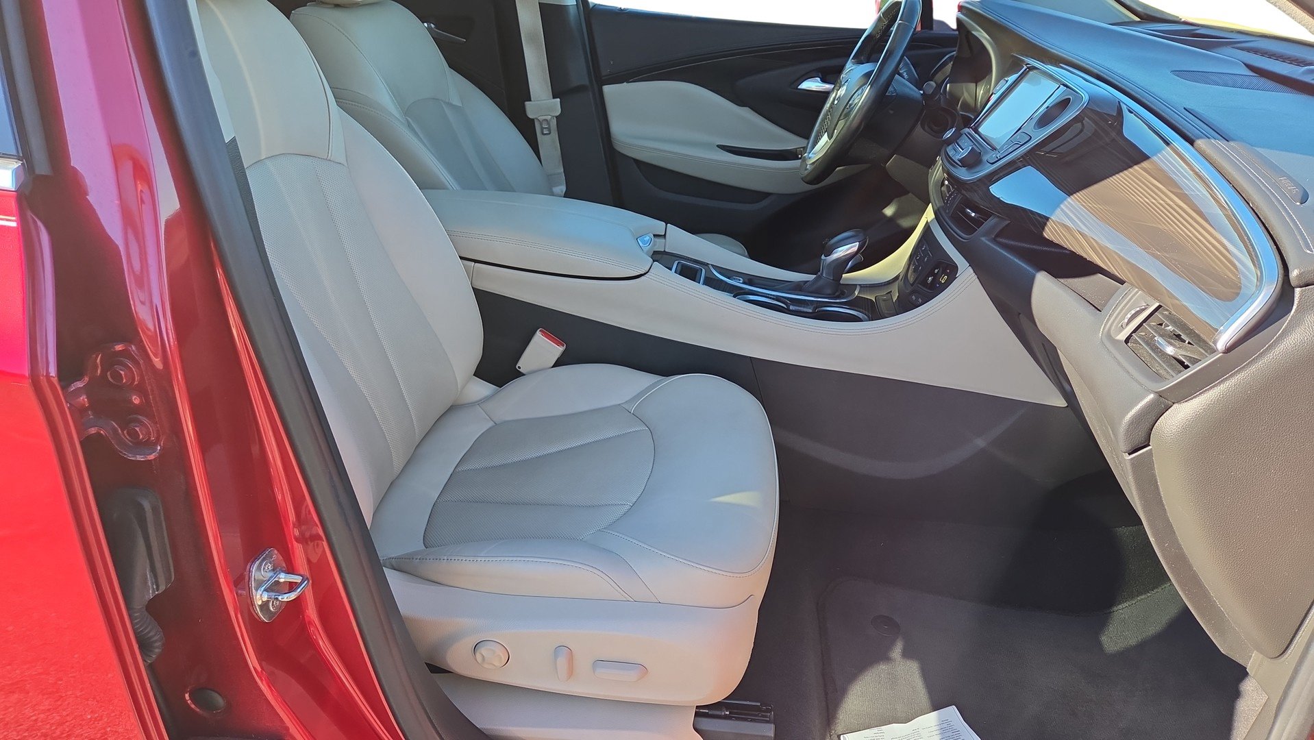 Used 2019 Buick Envision Premium w/ Driver Confidence Package AWD/4WD image 25