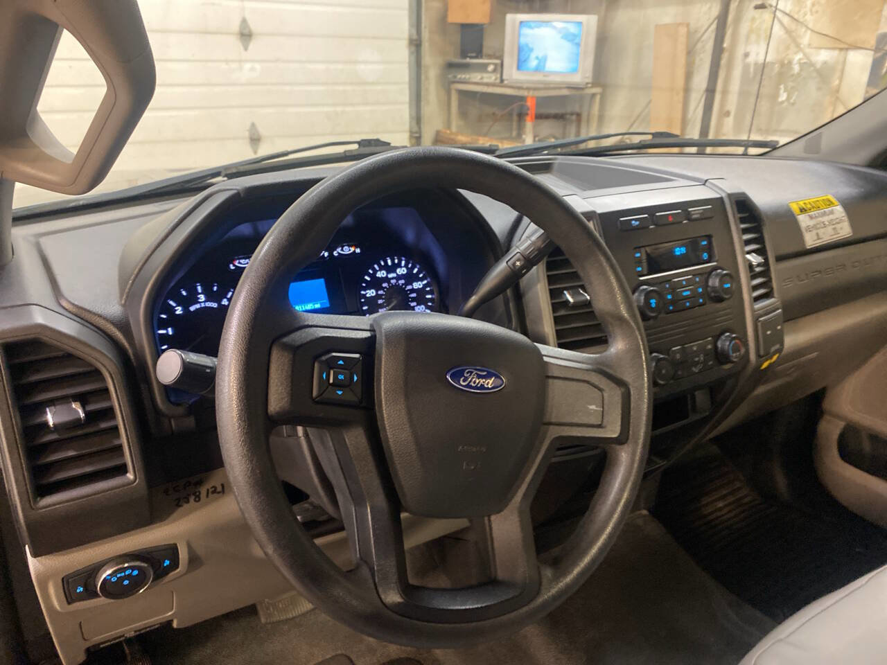 Used 2019 Ford F550 2WD Regular Cab Super Duty image 15