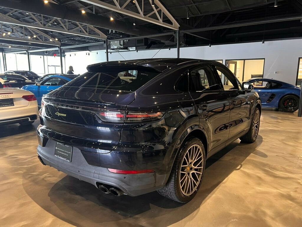 Used 2022 Porsche Cayenne E-Hybrid Coupe image 5