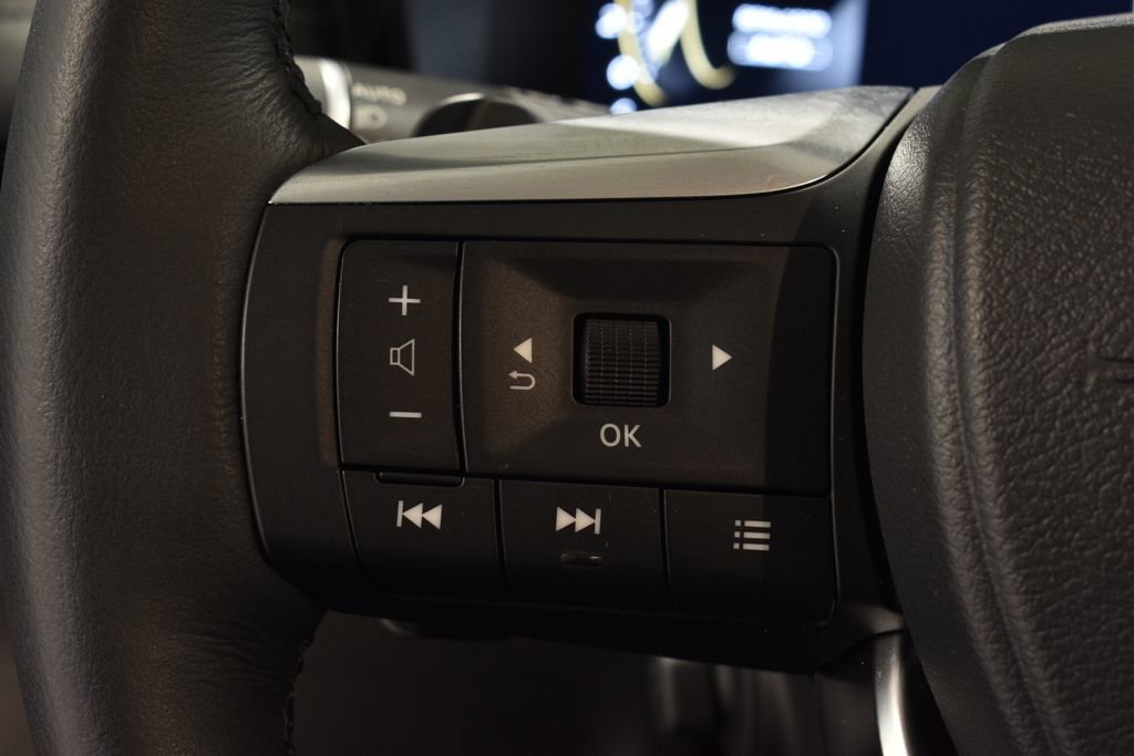 Certified 2026 INFINITI QX60 Luxe w/ Family Package image 20