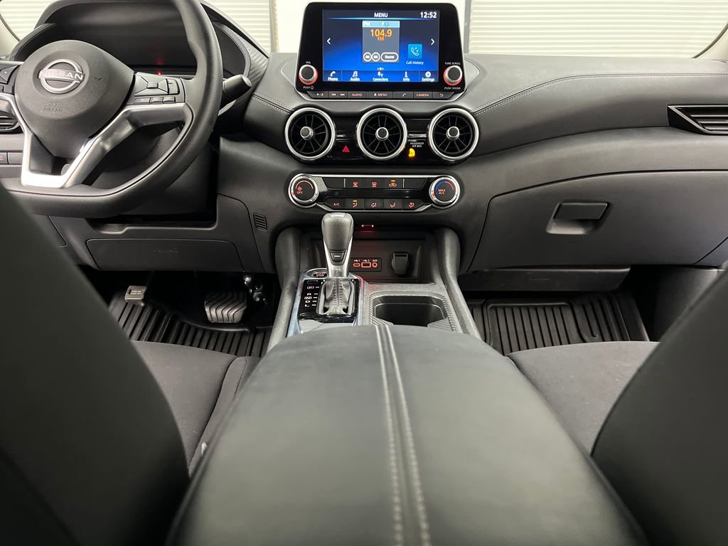 Used 2025 Nissan Sentra SV FWD image 34