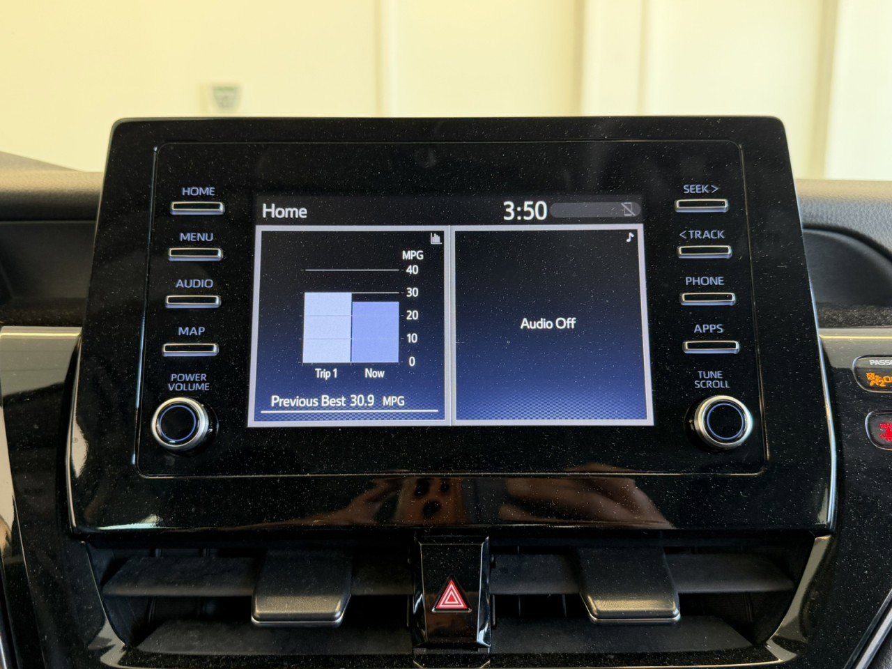 Used 2023 Toyota Camry SE FWD image 10