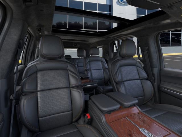 New 2025 Lincoln Navigator Black Label image 10