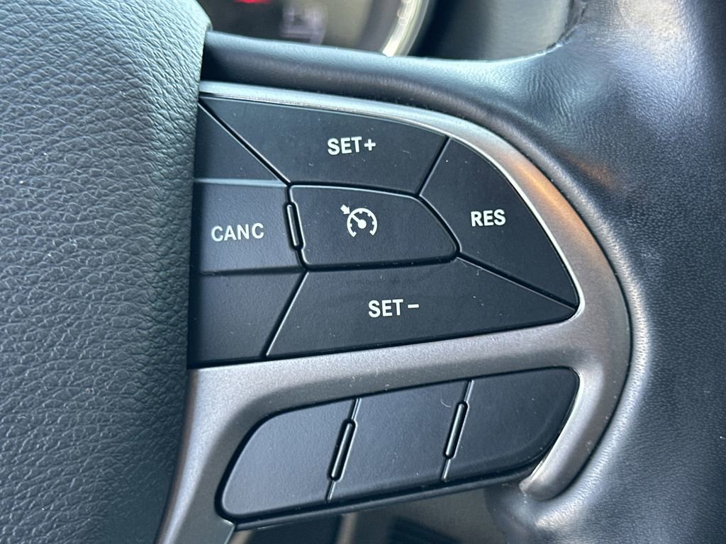 Used 2021 Jeep Grand Cherokee Laredo X image 26