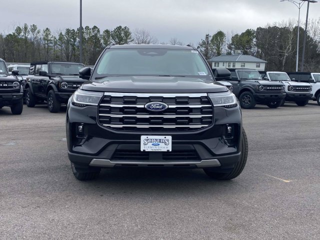 New 2026 Ford Explorer Active w/ Active Comfort Package RWD image 8
