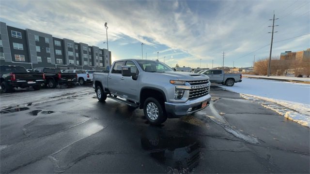 Used 2021 Chevrolet Silverado 2500 LTZ image 2