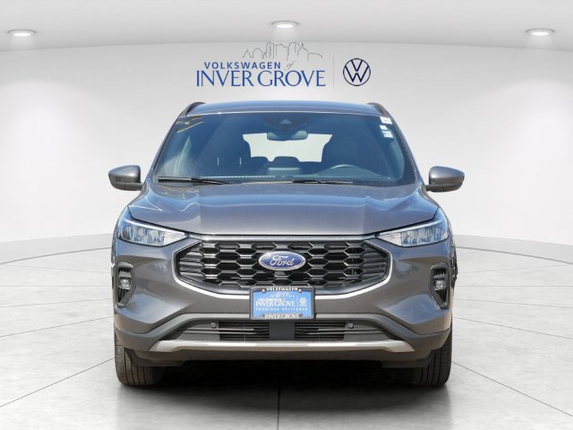 Used 2025 Ford Escape ST-Line Select AWD/4WD image 2