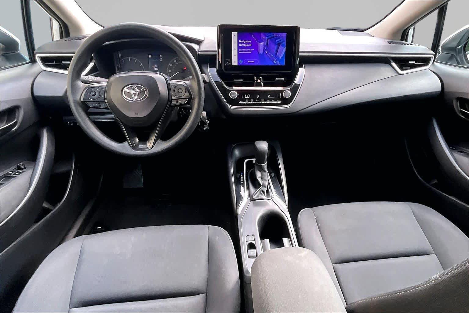 Used 2025 Toyota Corolla LE FWD image 16
