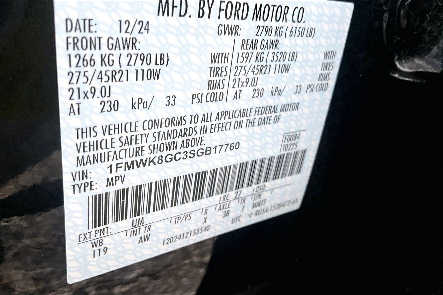 Used 2025 Ford Explorer ST AWD/4WD image 32