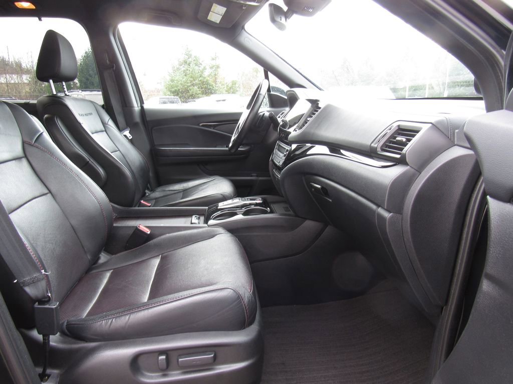 Used 2020 Honda Pilot Black Edition image 19