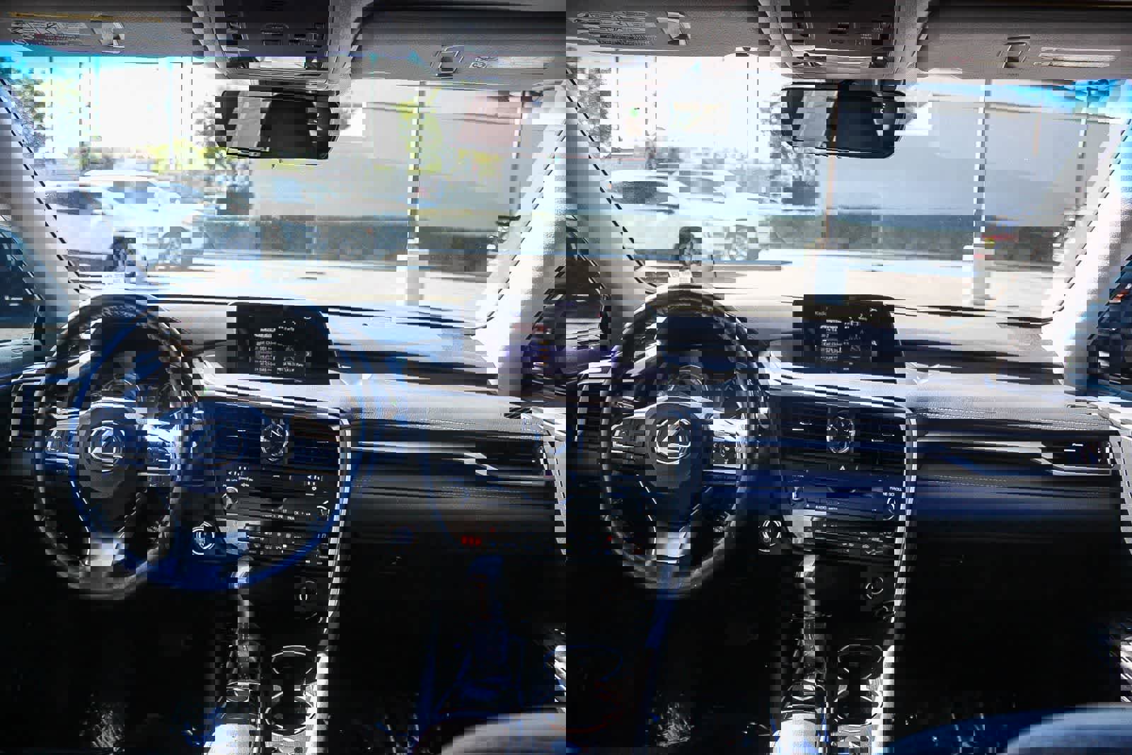 Used 2019 Lexus RX 450h AWD w/ Cold Area Package image 17