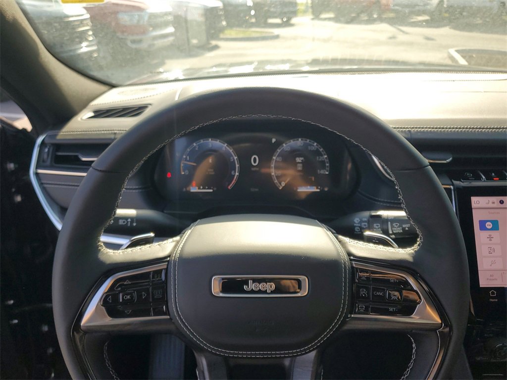 New 2025 Jeep Grand Cherokee L Overland w/ Advanced Protech Group III image 13