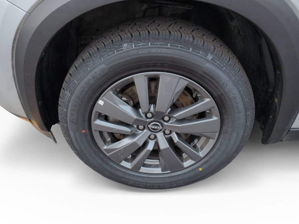 Used 2025 Nissan Pathfinder SV FWD image 28