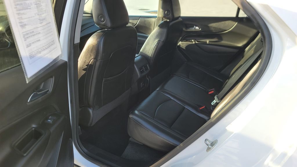 Used 2020 Chevrolet Equinox LT w/ Sport Edition image 26