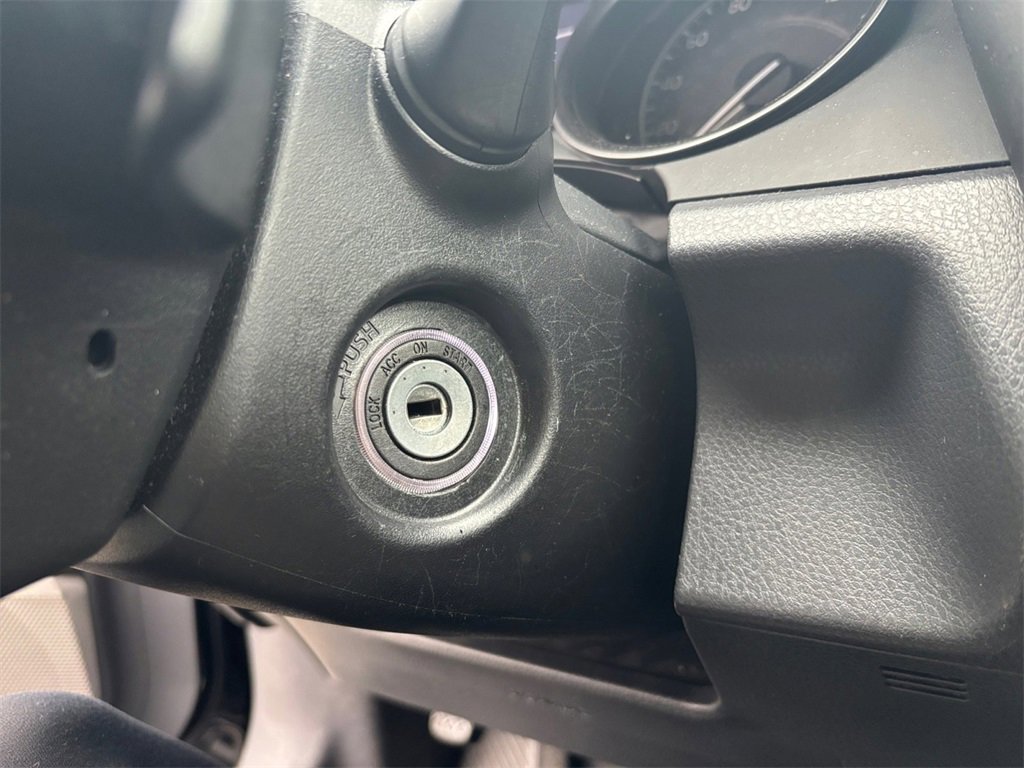 Used 2022 Toyota Camry SE image 31