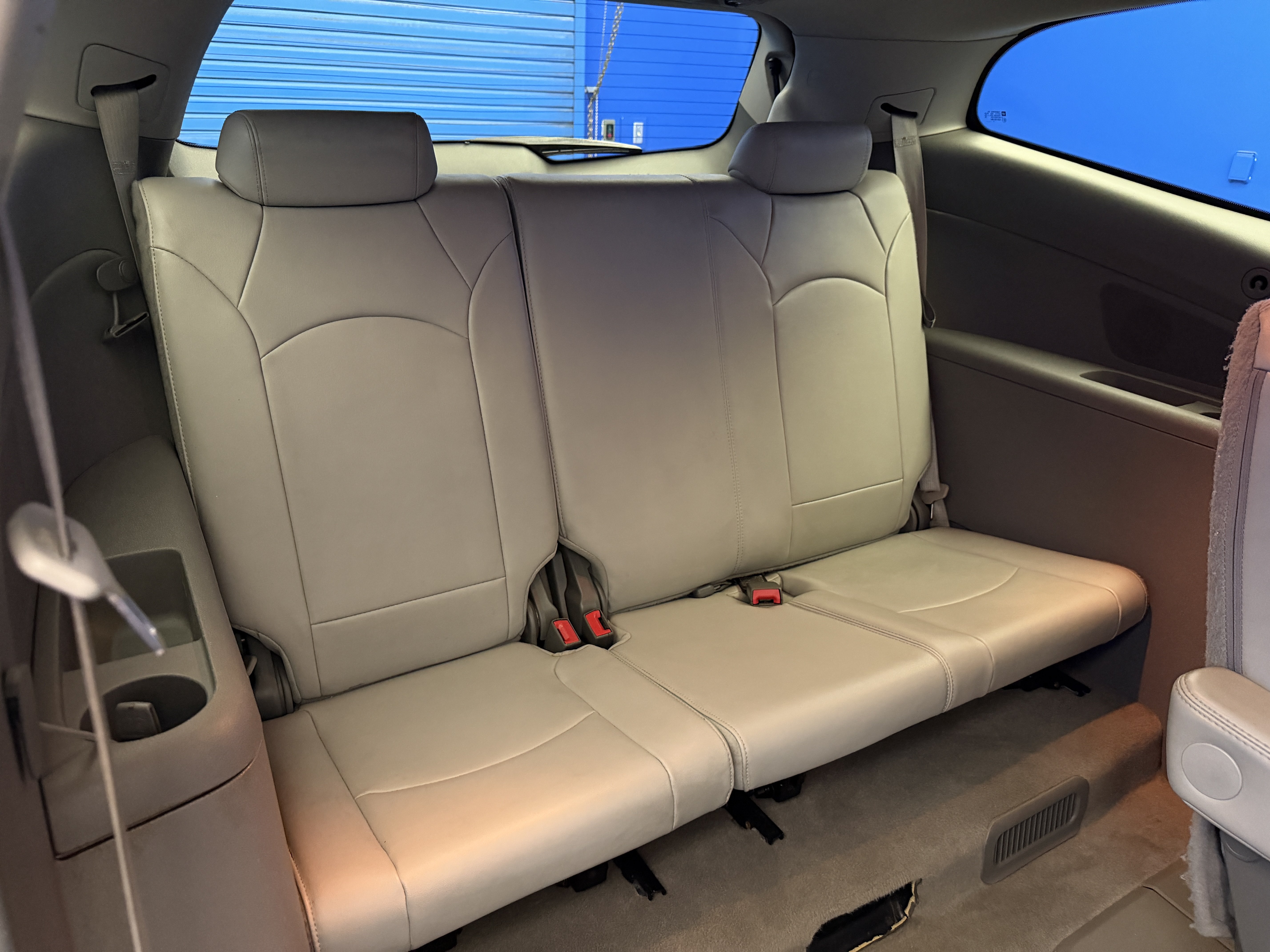Used 2011 Chevrolet Traverse LT w/ Personal Connectivity Package AWD/4WD image 32