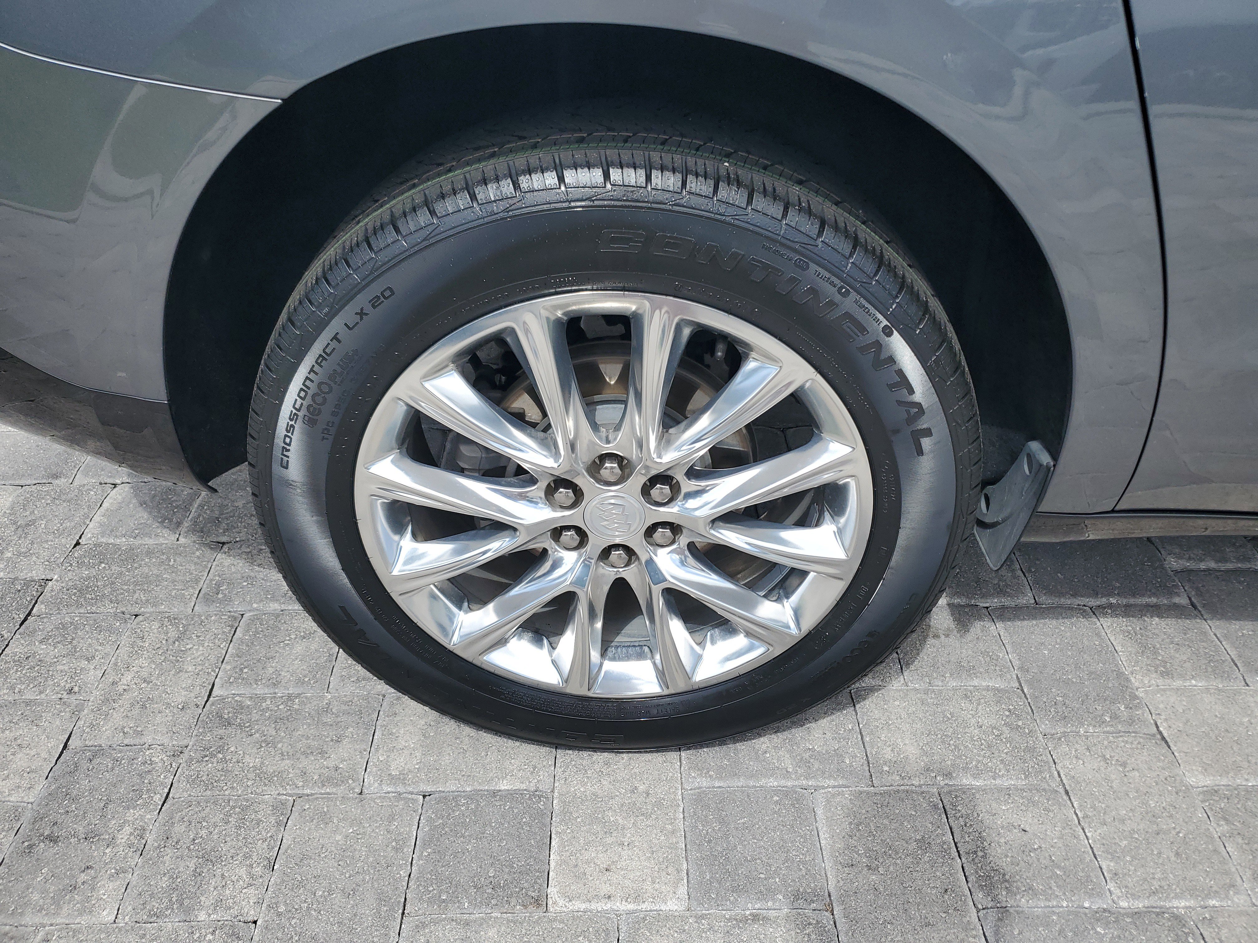 Used 2021 Buick Enclave Premium w/ Sun and Sites Package image 6