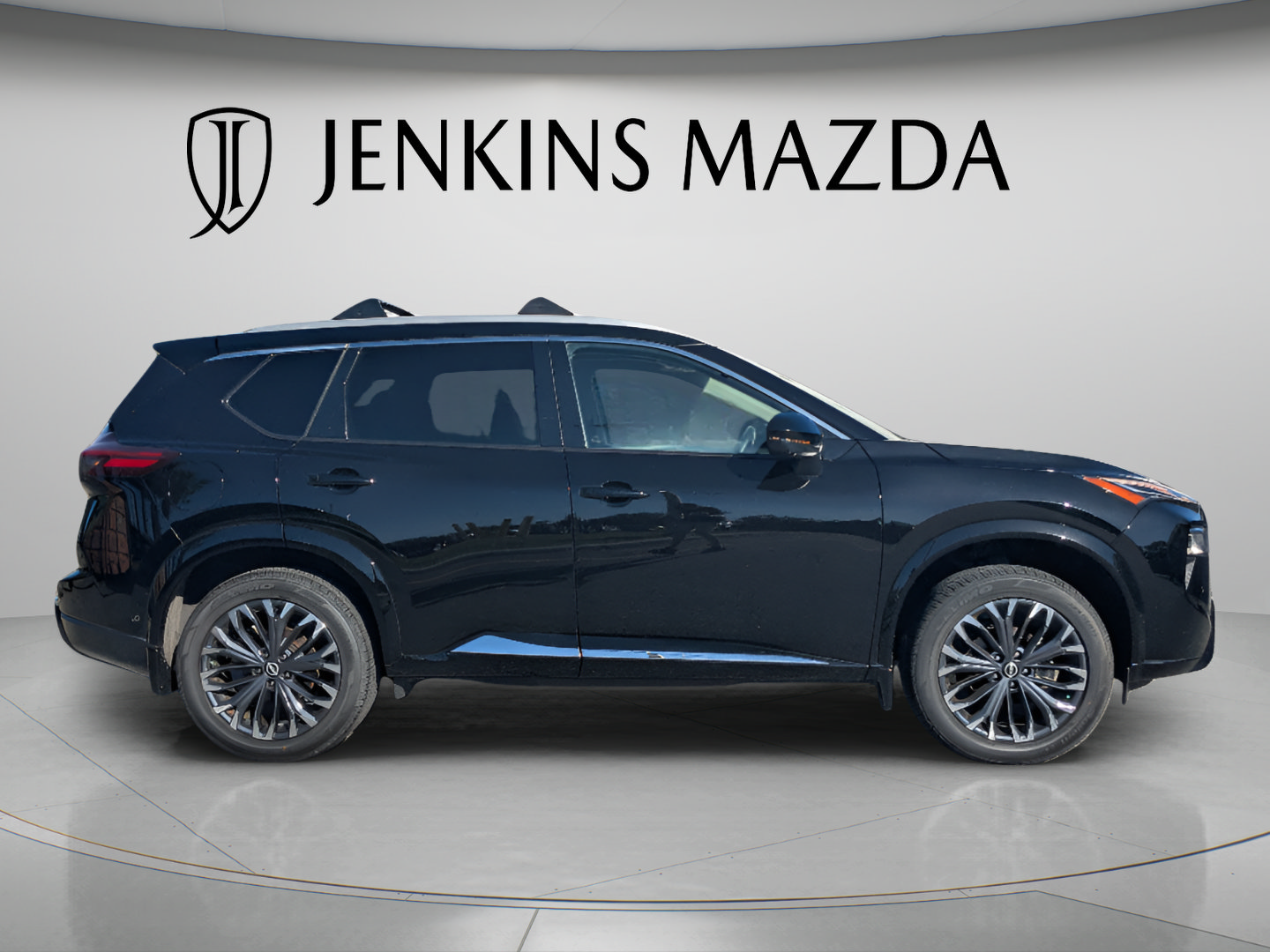 Used 2025 Nissan Rogue Platinum w/ Platinum Premium Package AWD/4WD image 8