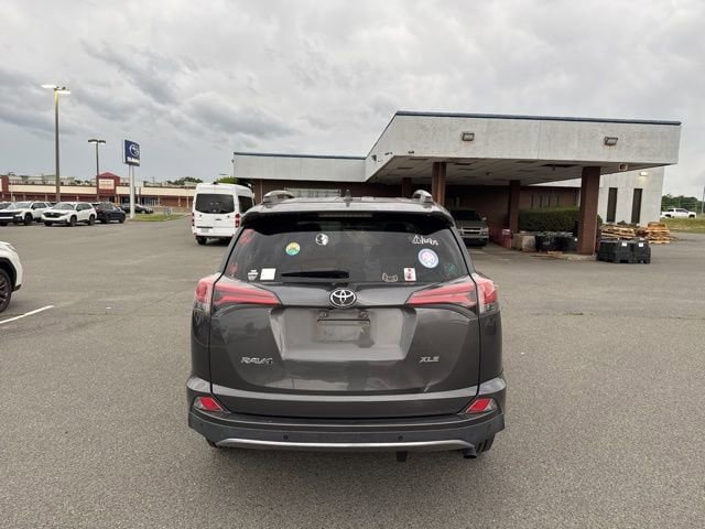 Used 2017 Toyota RAV4 XLE FWD image 6