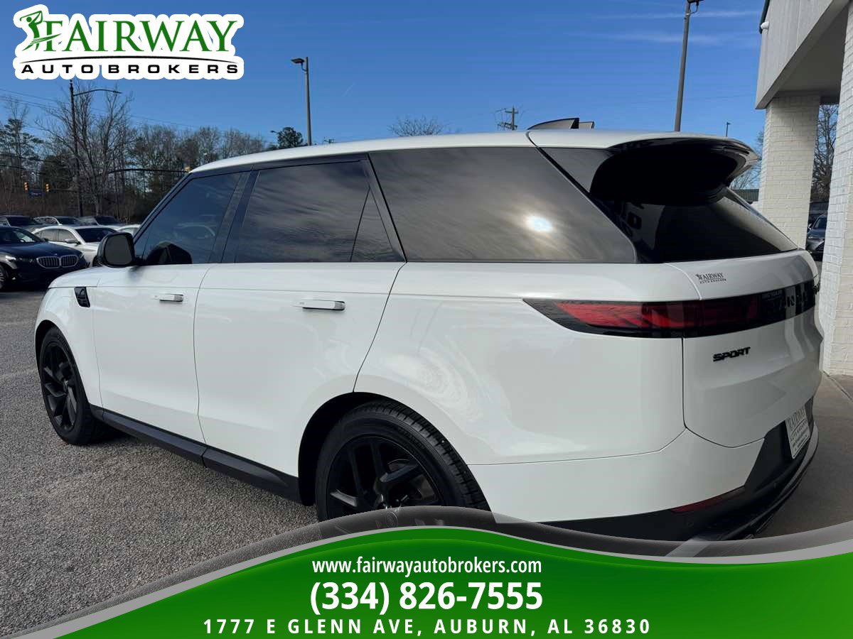 Used 2023 Land Rover Range Rover Sport SE image 8