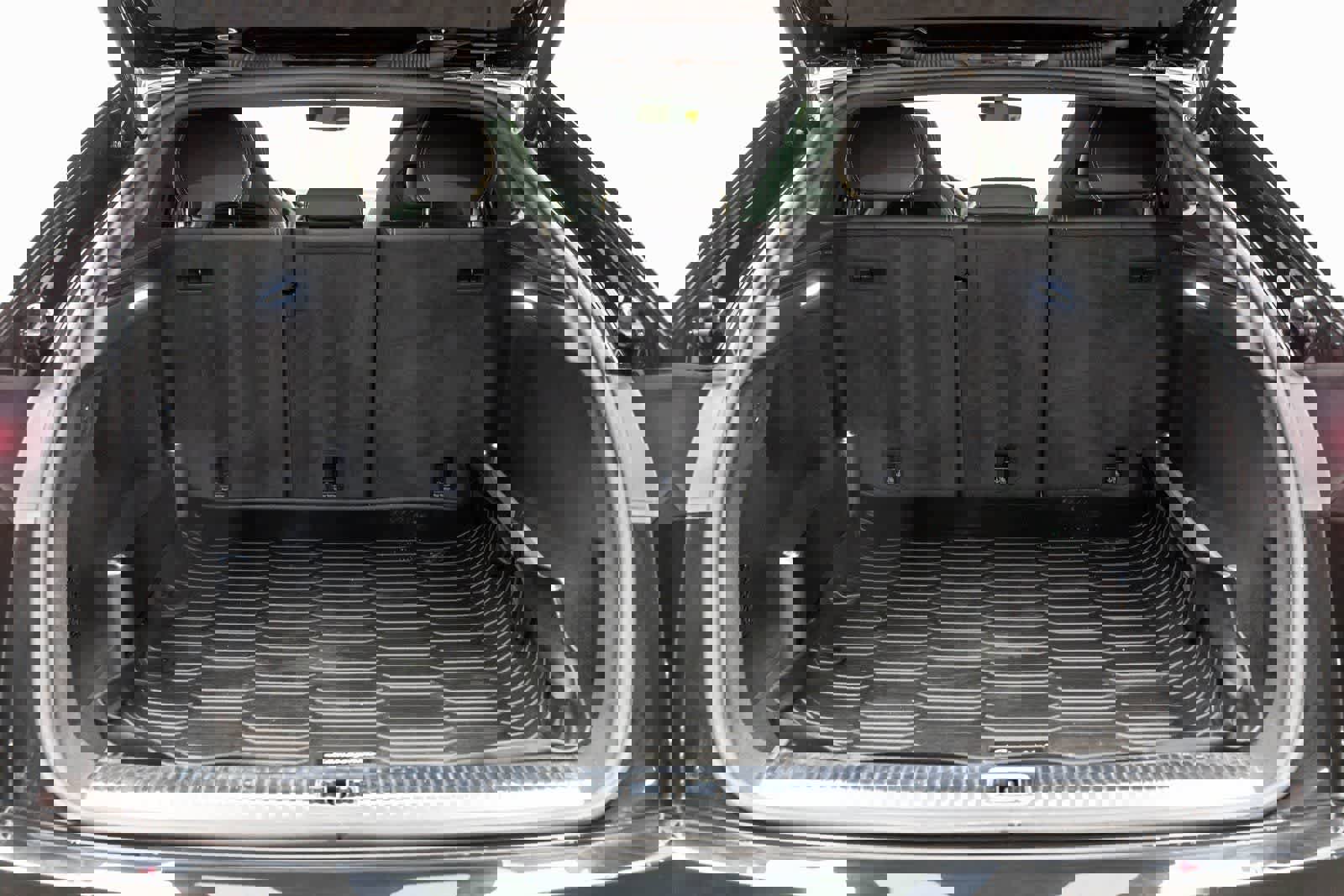 Used 2022 Lamborghini Urus AWD/4WD image 17