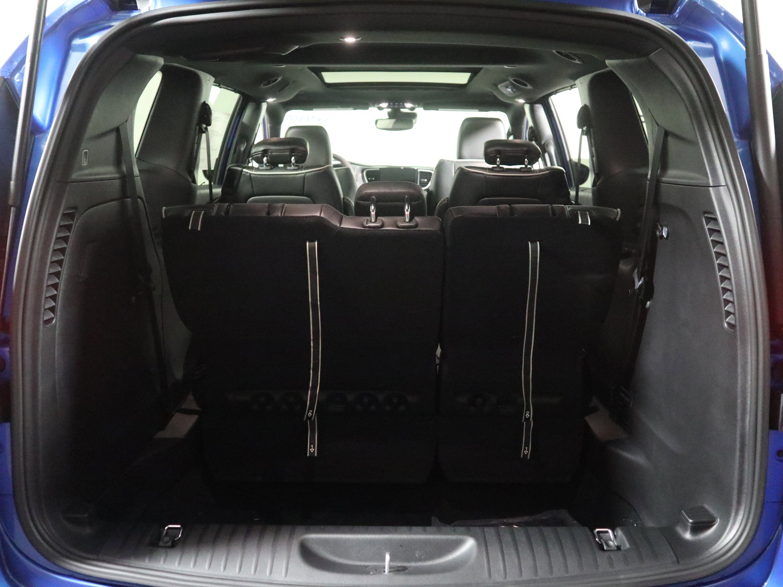 New 2026 Chrysler Pacifica Limited w/ S Appearance Package image 8