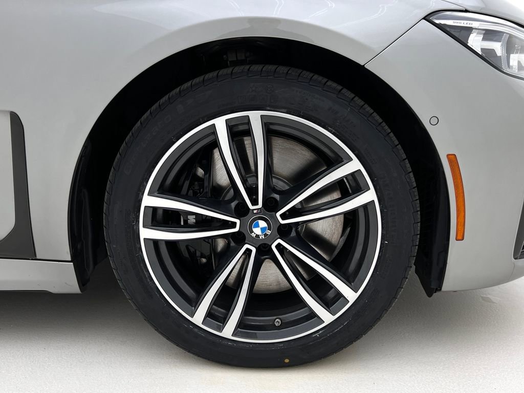 Certified 2022 BMW 740i xDrive w/ M Sport Package image 29
