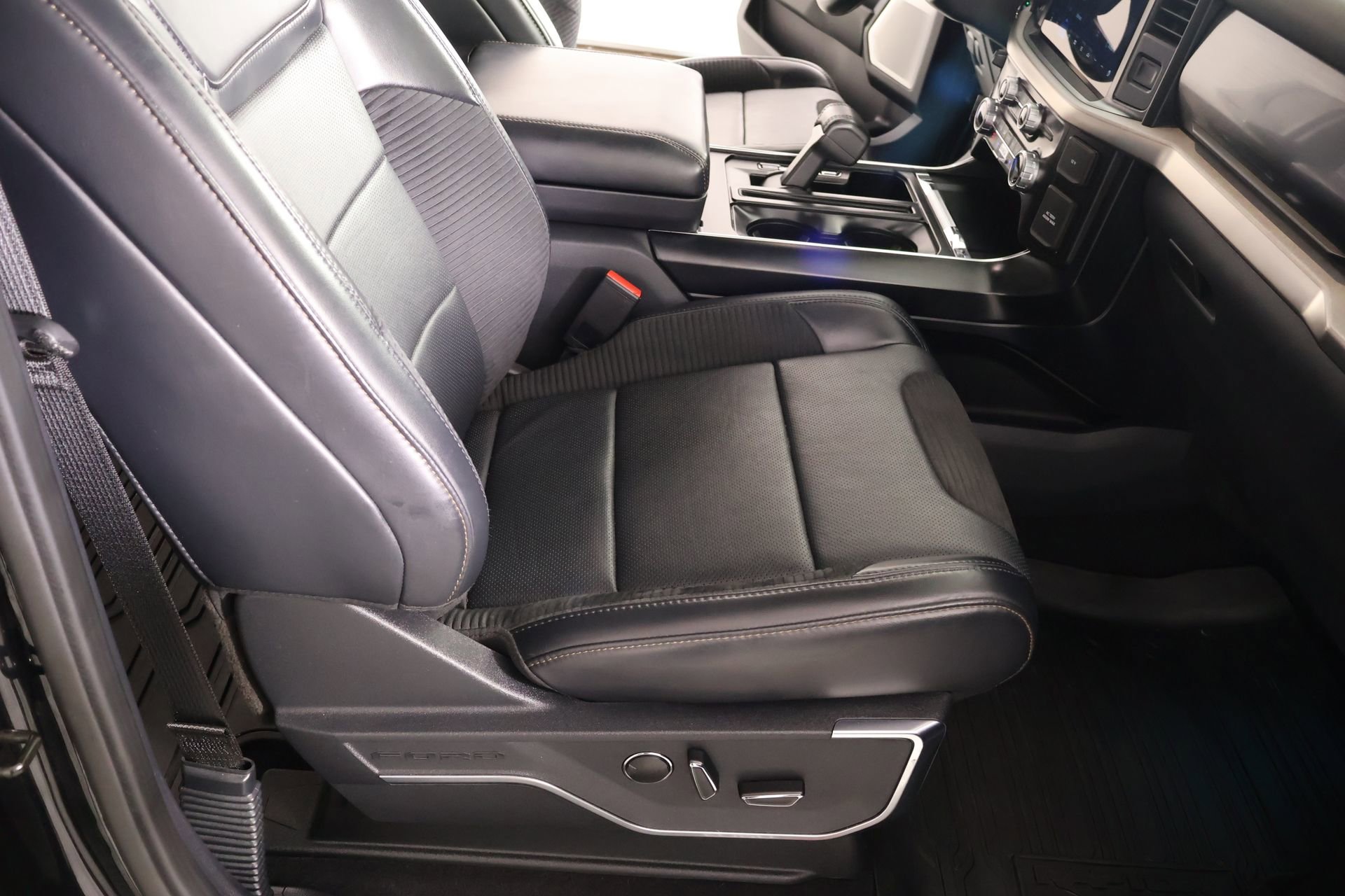 Used 2023 Ford F150 Raptor AWD/4WD image 15