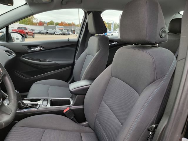 Used 2019 Chevrolet Cruze LT image 16