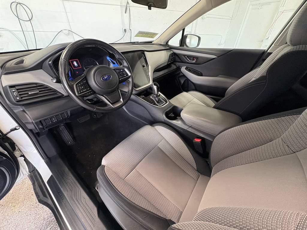 Used 2024 Subaru Outback Premium AWD/4WD image 14