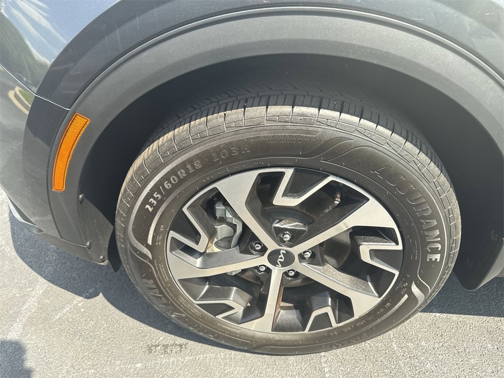 Used 2024 Kia Sportage EX image 10