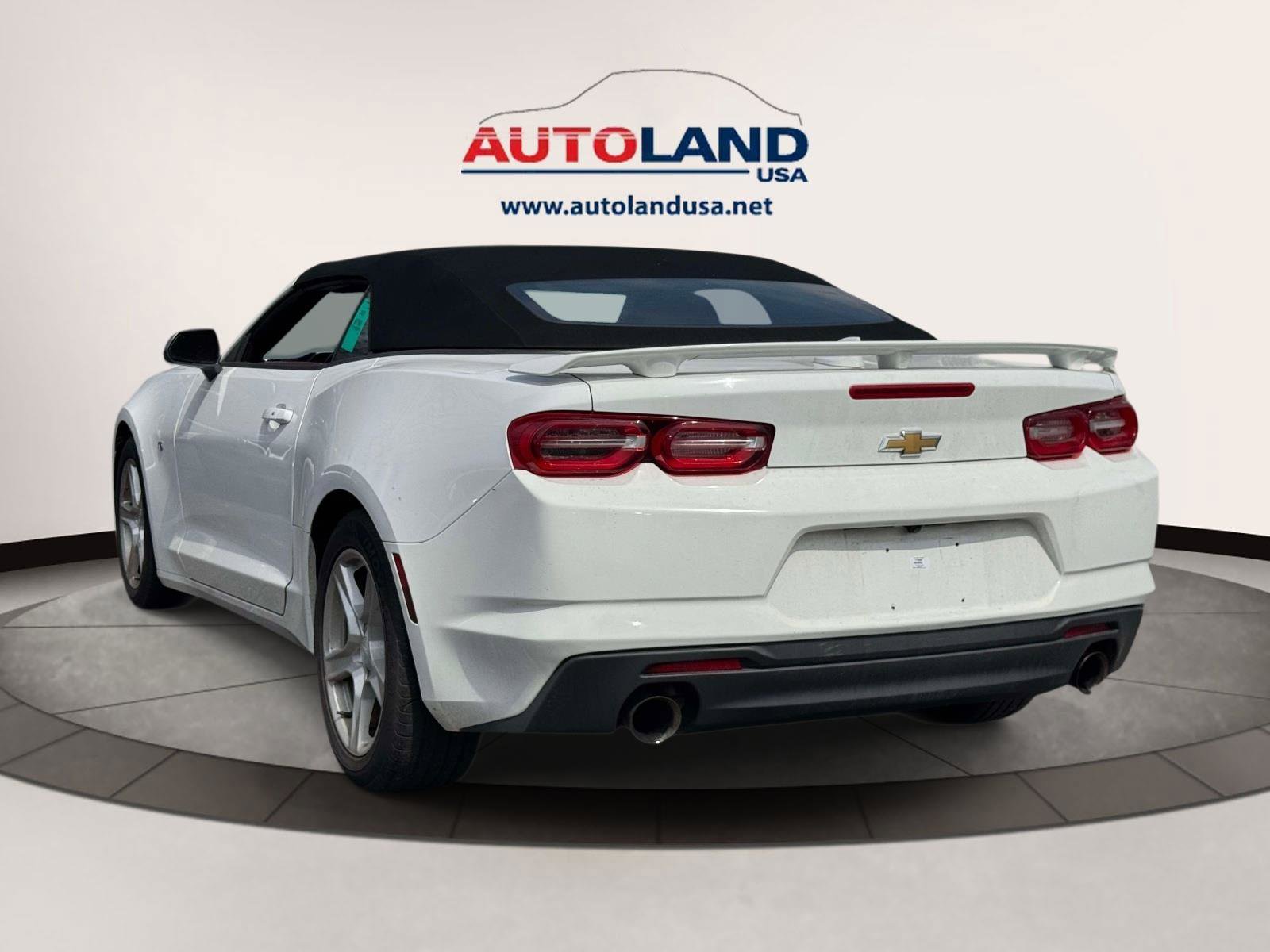 Used 2020 Chevrolet Camaro LT RWD image 5