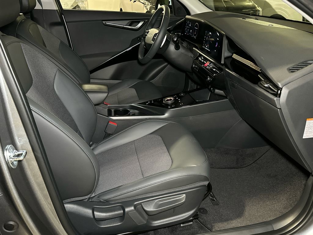 New 2026 Kia Niro Wind image 13