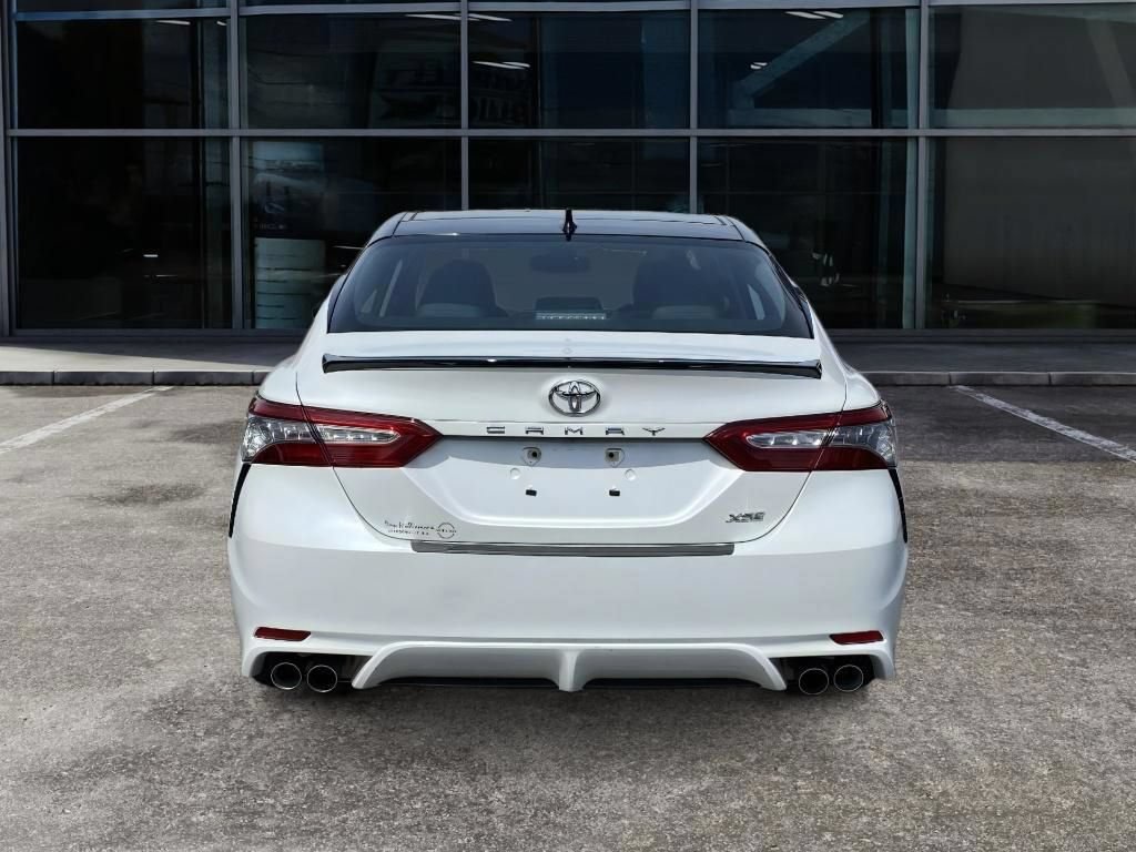 Used 2019 Toyota Camry XSE FWD image 9