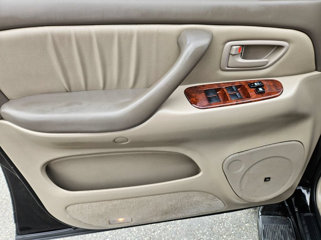 Used 2005 Toyota Sequoia Limited AWD/4WD image 20