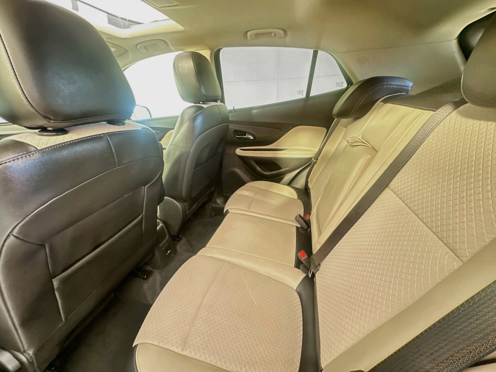 Used 2020 Buick Encore Preferred w/ Safety Package FWD image 22