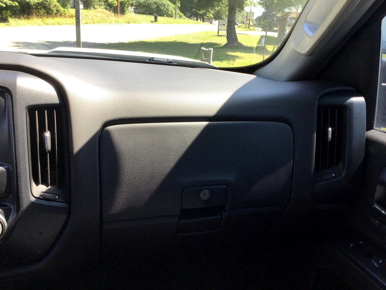 Used 2019 Chevrolet Silverado 2500 W/T w/ Snow Plow Prep Package image 28