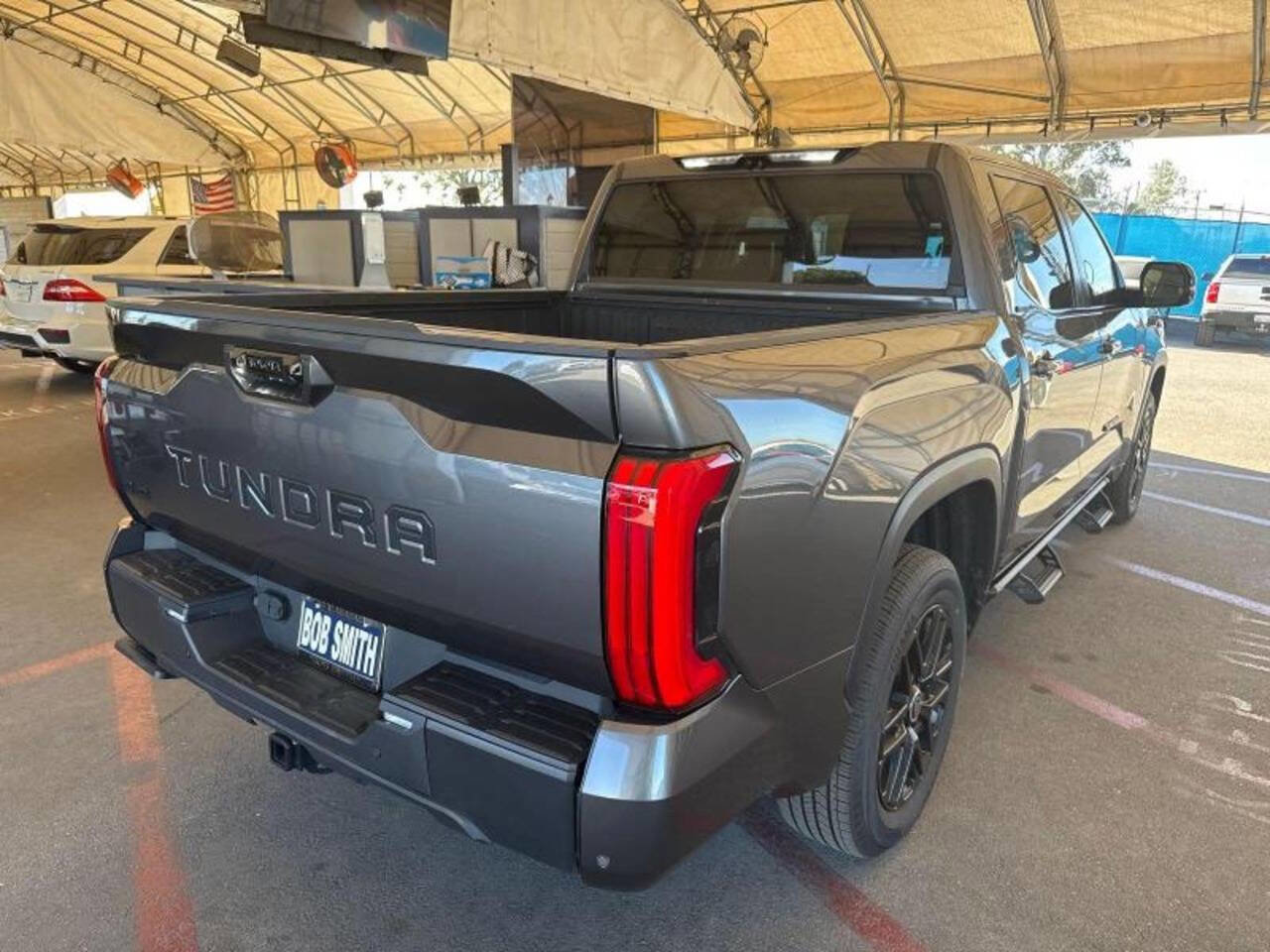 Used 2024 Toyota Tundra Limited image 2