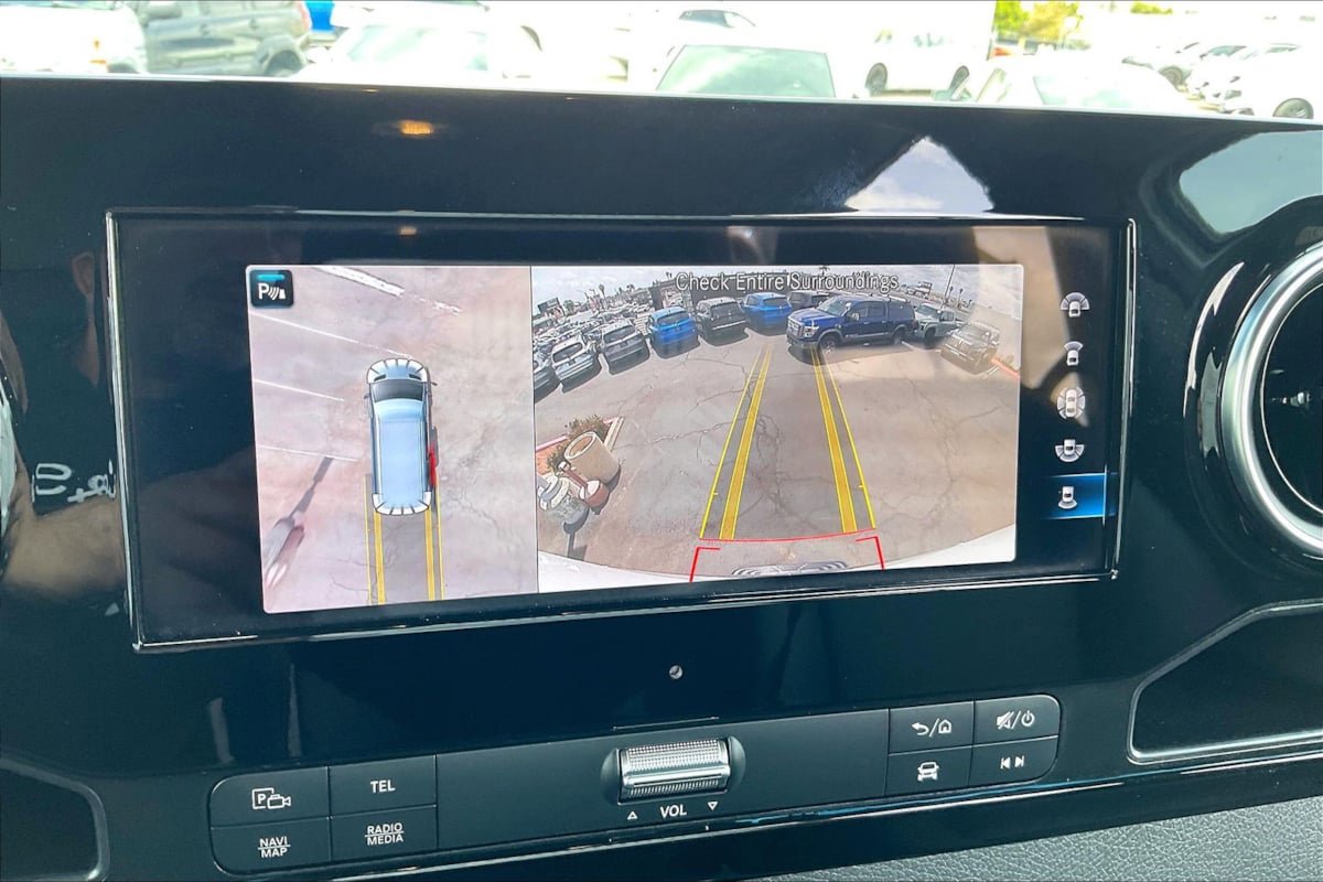 Used 2024 Mercedes-Benz Sprinter 2500 image 19