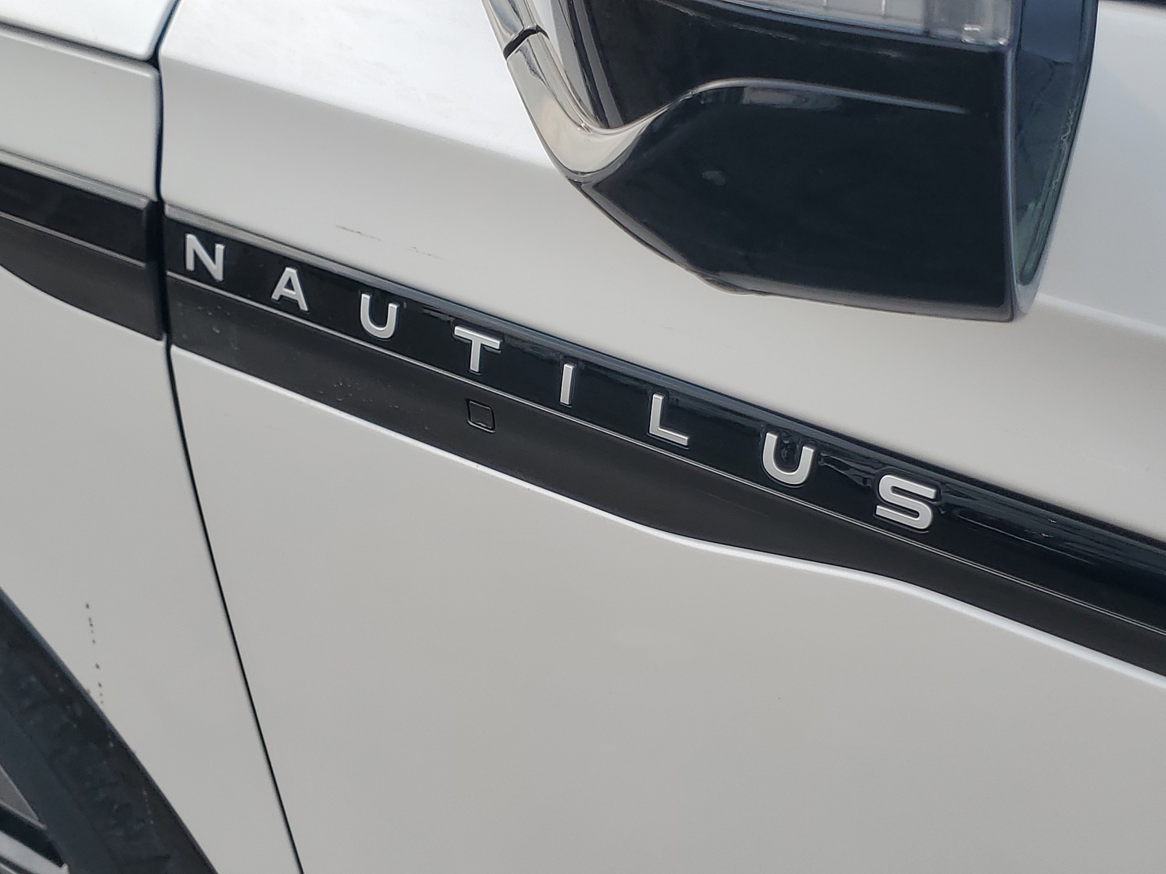 New 2026 Lincoln Nautilus Reserve w/ Jet Appearance Package image 7